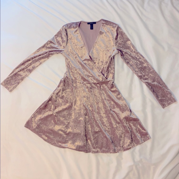 Forever 21 Dresses & Skirts - Pink Shimmery Velvet Dress